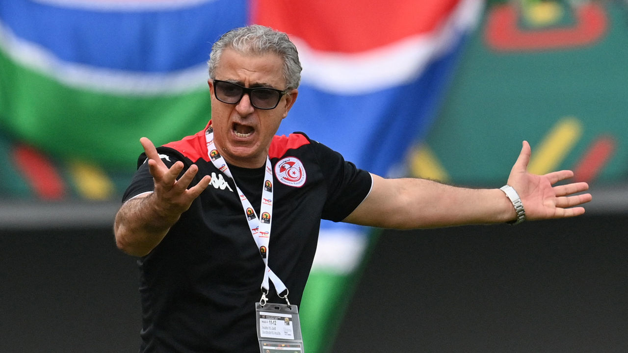 Tunisia's coach Mondher Kbaier gestures during the Group F Africa Cup of Nations (CAN) 2021 football match between Tunisia and Mali at Limbe Omnisport Stadium in Limbe on January 12, 2022.