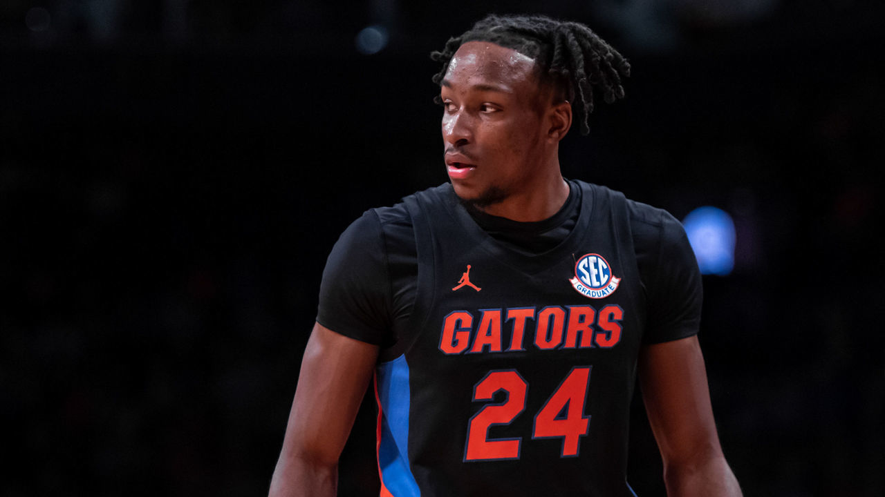 BROOKLYN, NY - DECEMBER 12: Florida Gators guard Phlandrous Fleming Jr. (24) during the Hall of Fame Invitational mens college basketball game between Florida and Maryland on December 12, 2021 at Barclays Center in Brooklyn, NY