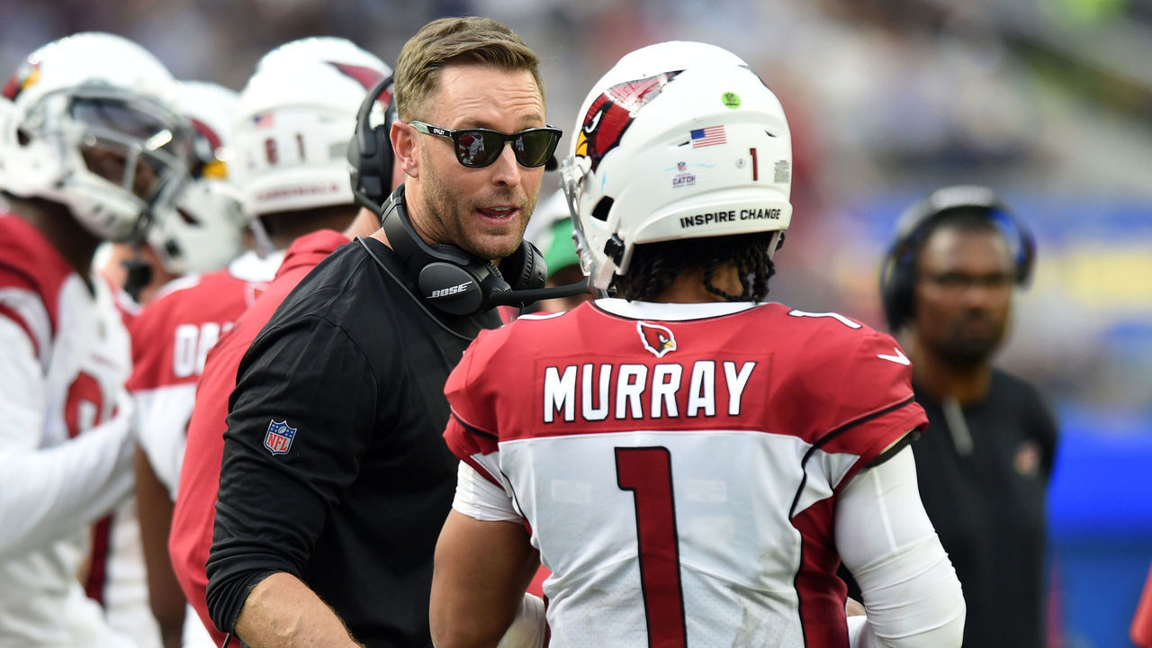 INGLEWOOD, CA - OCTOBER 03: Cardinals head coach Kliff Kingsbury talks with Arizona Cardinals Quarterback Kyler Murray (1) during an NFL game between the Arizona Cardinals and the Los Angeles Rams on October 03, 2021, at SoFi Stadium in Inglewood, CA.