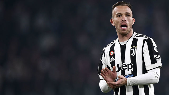 ALLIANZ STADIUM, TURIN, ITALY - 2021/12/21: Arthur Melo of Juventus FC gestures during the Serie A football match between Juventus FC and Cagliari Calcio. Juventus FC won 2-0 Cagliari Calcio.