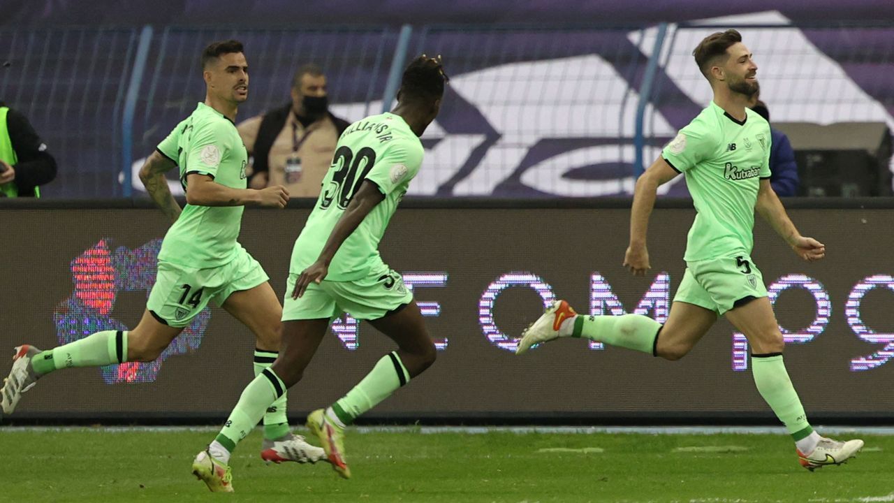 Athletic Bilbao's players celebrate scoring during the Spanish Super Cup semi-final football match between Athletic Bilbao and Atletico Madrid on January 13, 2022, at the King Fahd International stadium in the Saudi capital of Riyadh.