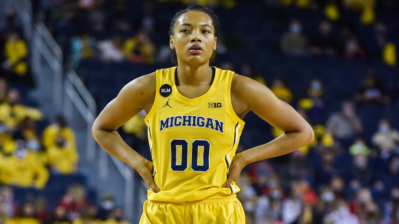 ANN ARBOR, MICHIGAN - DECEMBER 31: Naz HIllmon #00 of the Michigan Wolverines is seen during the first half of a college basketball game against the Ohio State Buckeyes at Crisler Arena on December 31, 2021 in Ann Arbor, Michigan.