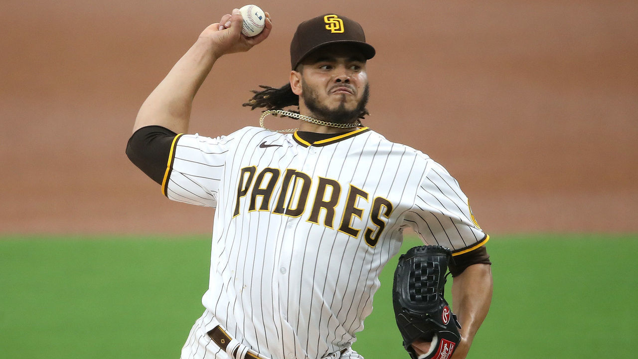 SAN DIEGO, CALIFORNIA - SEPTEMBER 07: Dinelson Lamet #29 of the San Diego Padres pitches during the first inning of a game against the Colorado Rockies at PETCO Park on September 07, 2020 in San Diego, California.