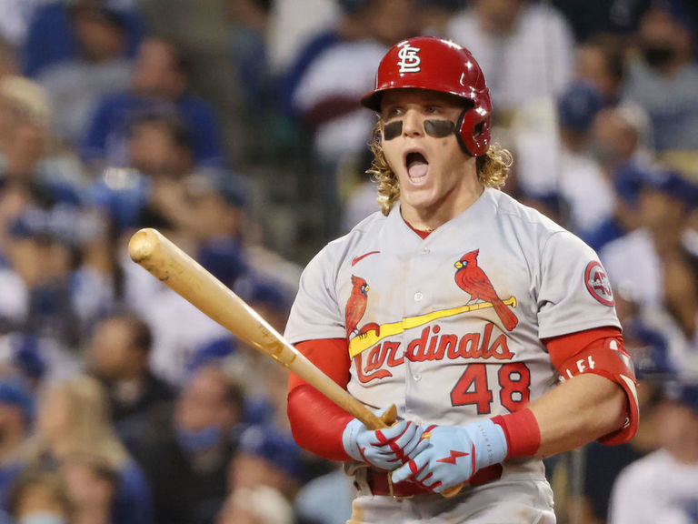 Cardinals' Harrison Bader substitute teaches during MLB lockout