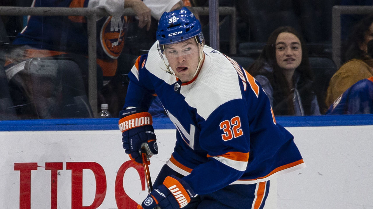 ELMONT, NEW YORK - JANUARY 1: Ross Johnston #32 of the New York Islanders skates against the Edmonton Oilers at UBS Arena on January 1, 2022 in Elmont, New York.