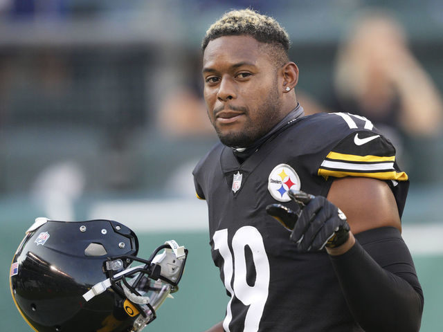 Shoulder injury ends season for Steelers WR Smith-Schuster