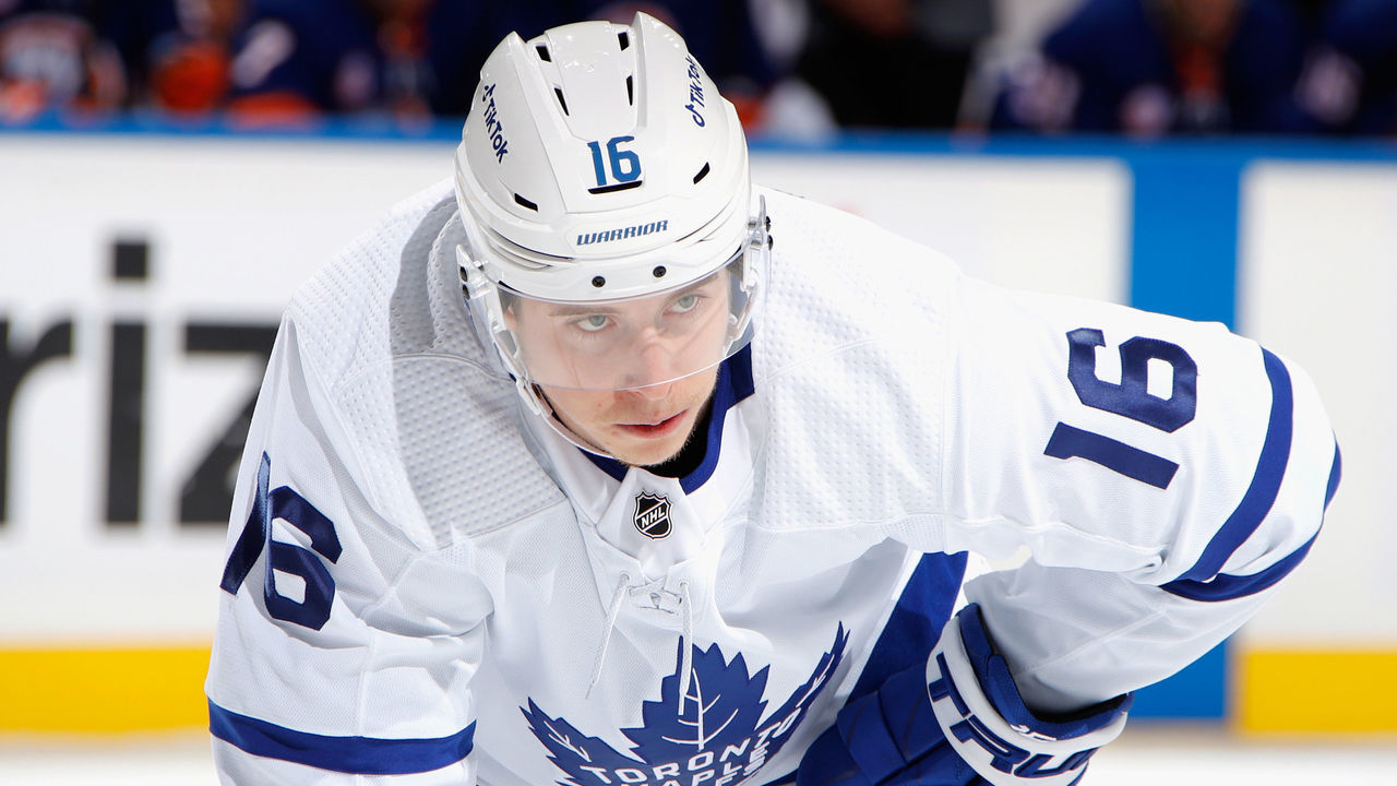ELMONT, NEW YORK - NOVEMBER 21: Mitchell Marner #16 of the Toronto Maple Leafs skates against the New York Islanders at the UBS Arena on November 21, 2021 in Elmont, New York.
