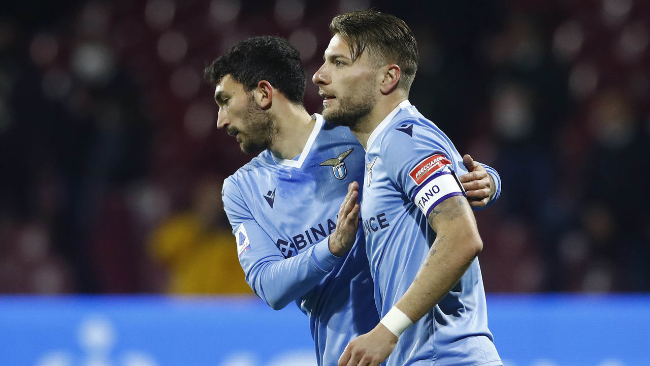 SALERNO, ITALY - JANUARY 15: Ciro Immobile of SS Lazio celebrates after scoring his team's second goal with teammate Danilo Cataldi of SS Lazio during the Serie A match between US Salernitana and SS Lazio at Stadio Arechi on January 15, 2022 in Salerno, Italy.
