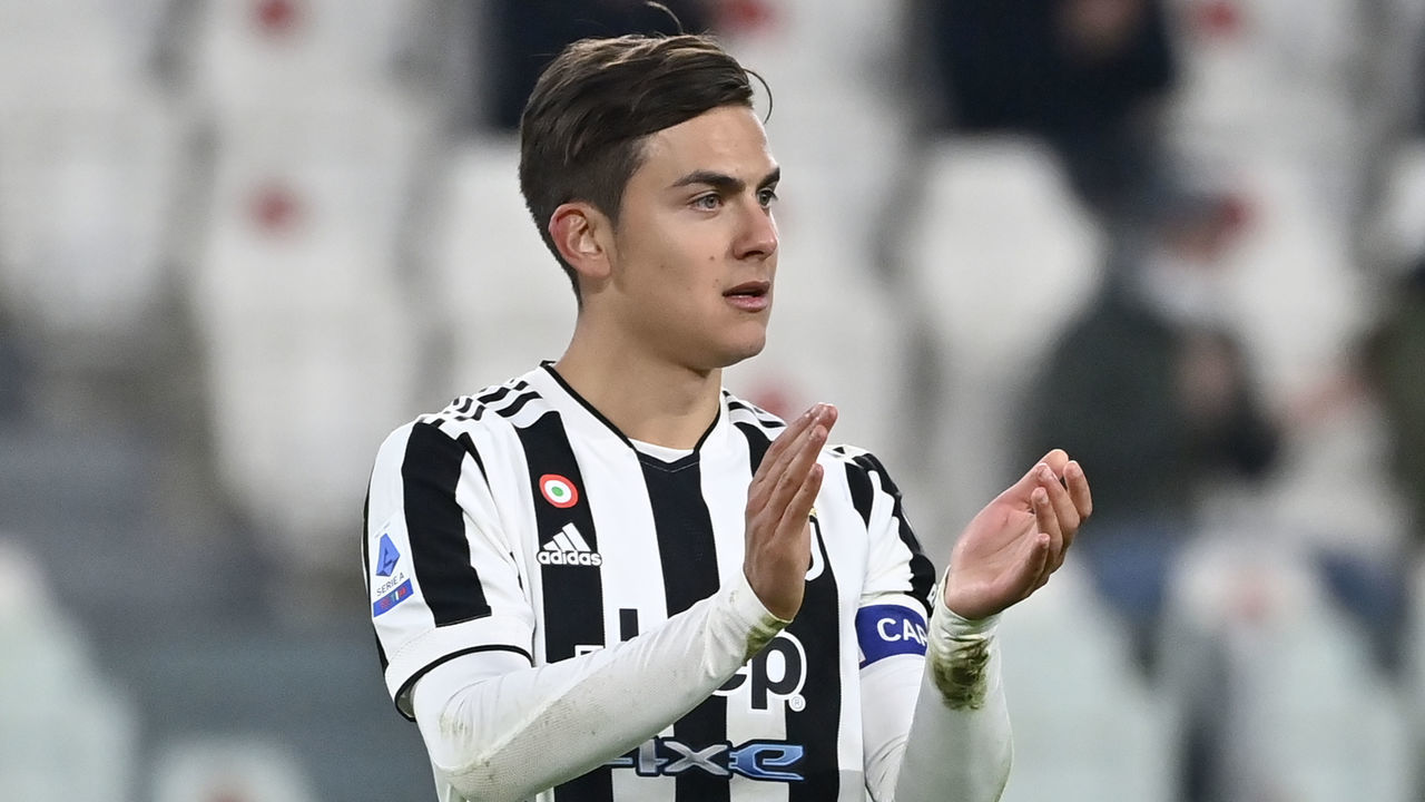 TURIN, ITALY - JANUARY 15: Paulo Dybala of Juventus FC reacts during the Serie A match between Juventus and Udinese Calcio at Allianz Stadium on January 15, 2022 in Turin, Italy.