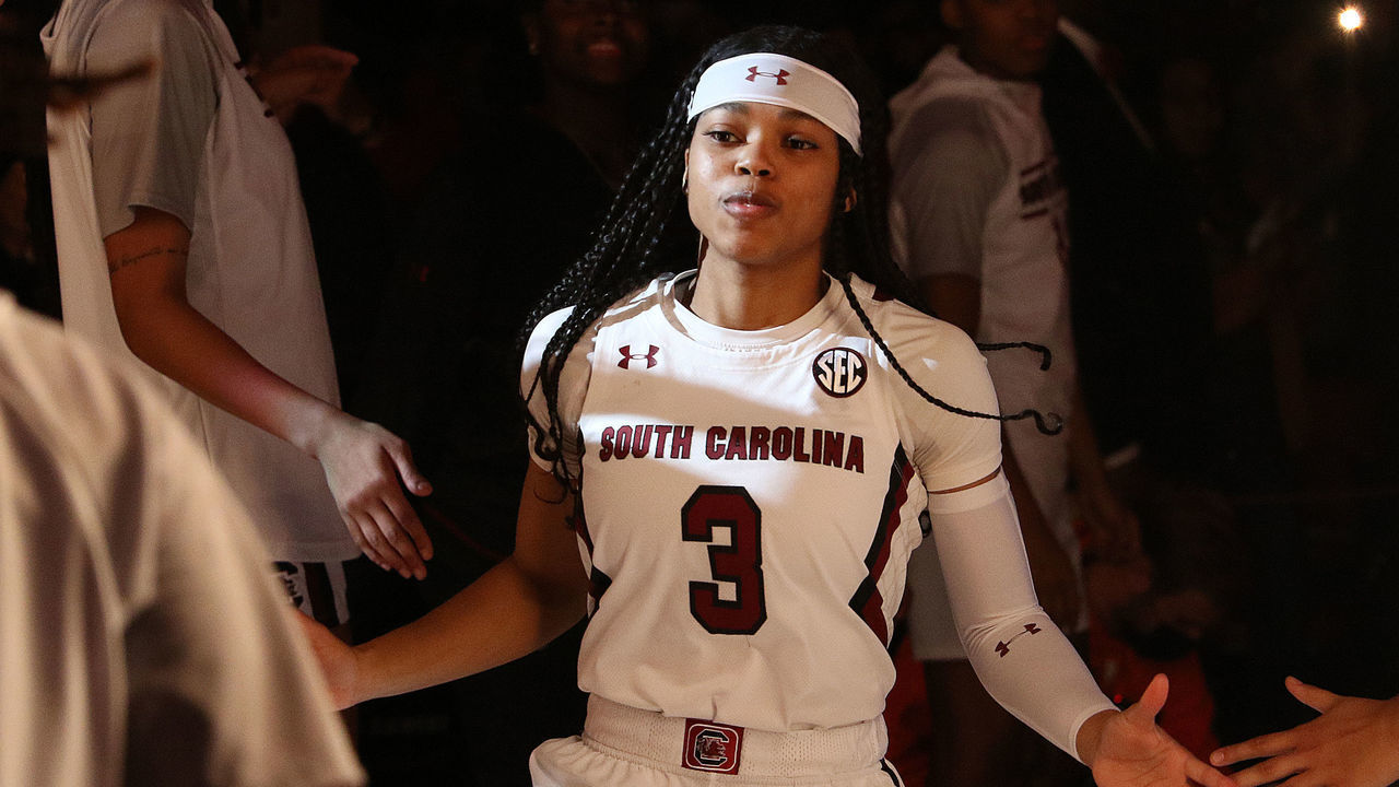 COLUMBIA, SC - JANUARY 09: South Carolina guard Destanni Henderson (3) during a women's college basketball game between the Kentucky Wildcats and the South Carolina Gamecocks on January 9, 2022 at Colonial Life Arena in Columbia, S.C.