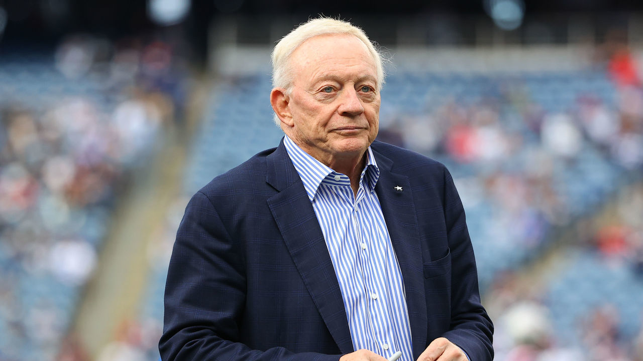 FOXBOROUGH, MA - OCTOBER 17: Dallas Cowboys owner Jerry Jones prior to the National Football League game between the New England Patriots and the Dallas Cowboys on October 17, 2021 at Gillette Stadium in Foxborough, MA.