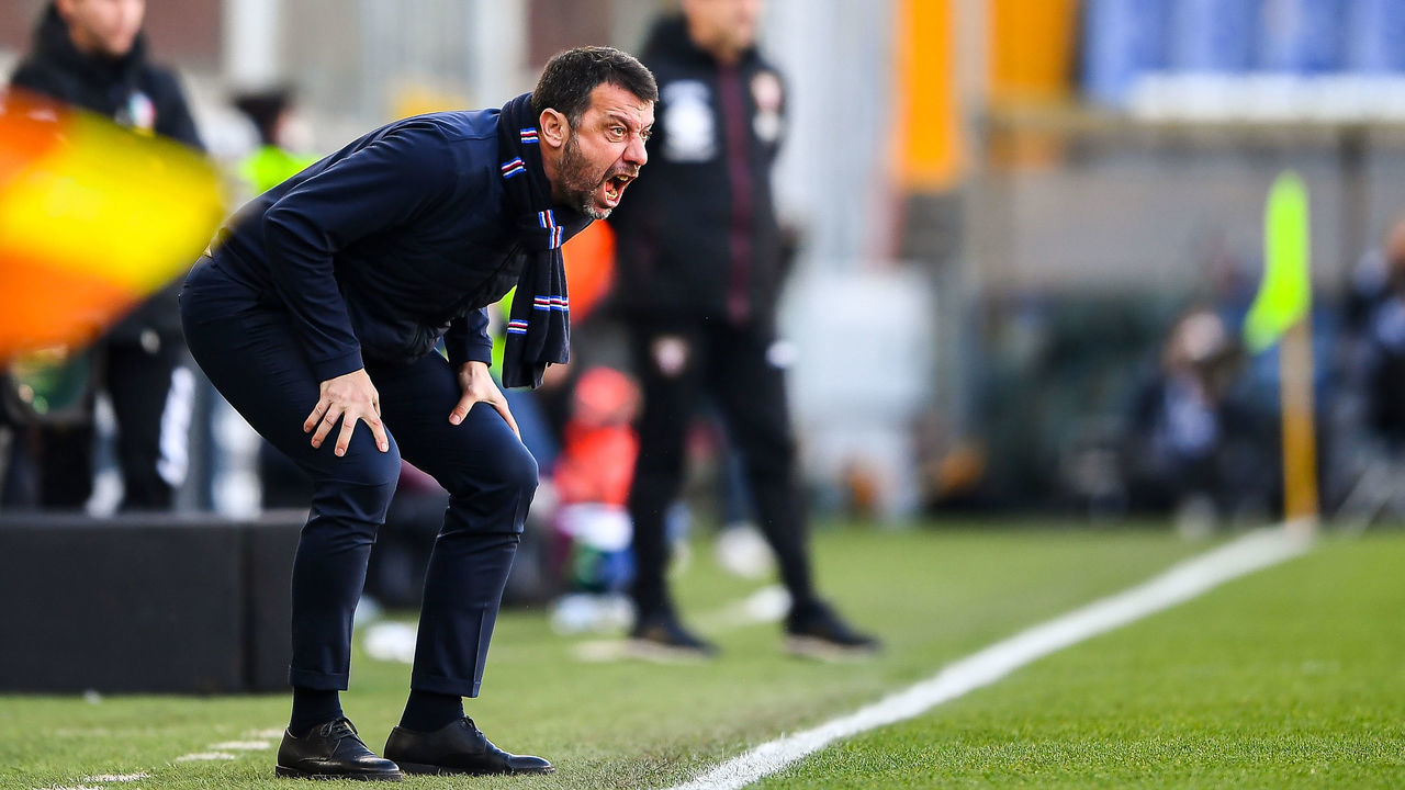GENOA, ITALY - JANUARY 15: Roberto D'Aversa head coach of Sampdoria in action during the Serie A match between UC Sampdoria and Torino FC at Stadio Luigi Ferraris on January 15, 2022 in Genoa, Italy.