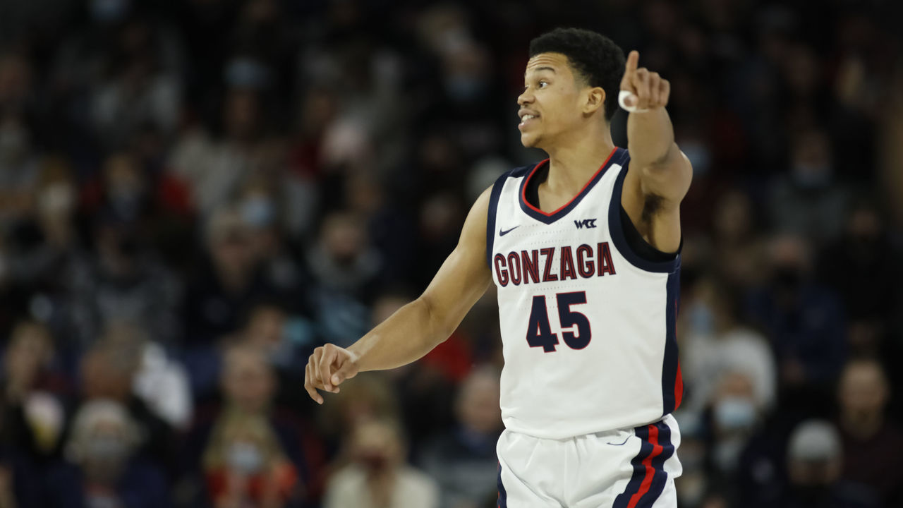 SPOKANE, WA - DECEMBER 28: Gonzaga Bulldogs guard Rasir Bolton (45) directs his team during the game between the Gonzaga Bulldogs and the North Alabama Lions on December 28, 2021, at McCarthey Athletic Center in Spokane, WA.