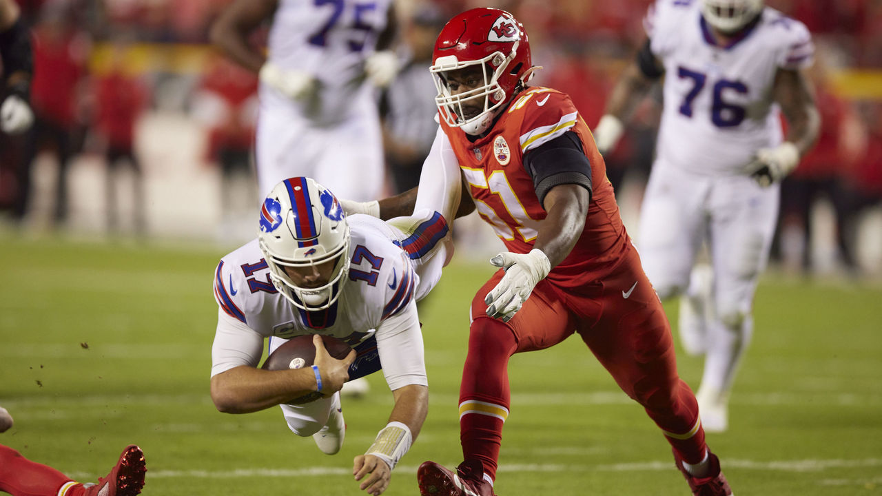 Football: Buffalo Bills QB Josh Allen (17) in action vs Kansas City Chiefs at Arrowhead Stadium. Kansas City, MO 10/10/2021 CREDIT: David E. Klutho