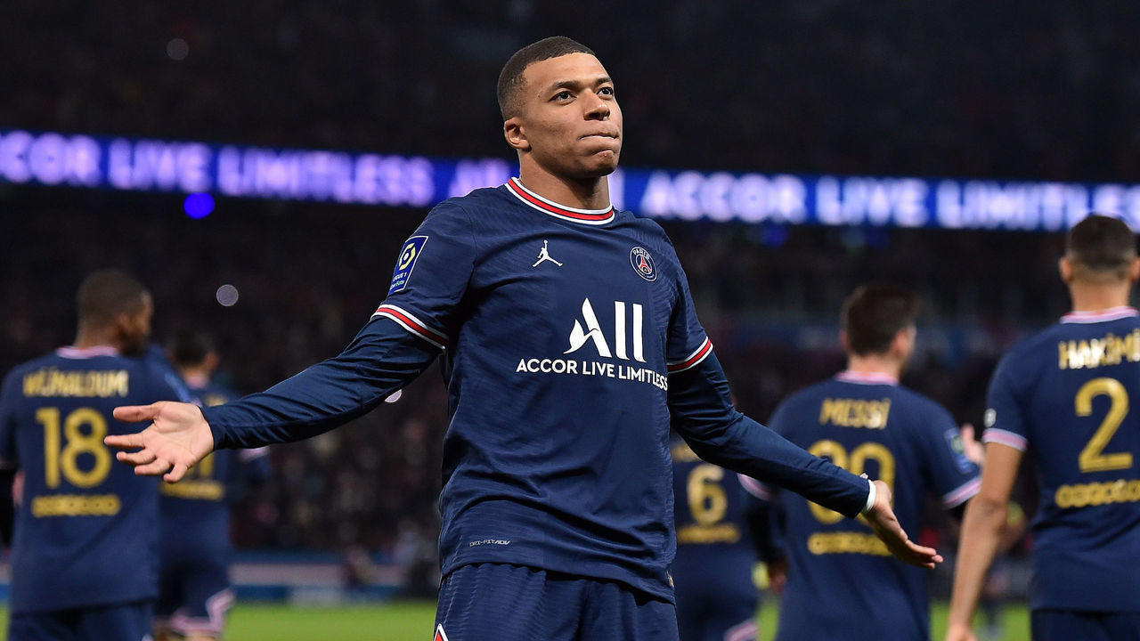PARIS, FRANCE - DECEMBER 12: Kylian Mbappe of Paris Saint-Germain reacts after scoring during the Ligue 1 Uber Eats match between Paris Saint Germain and AS Monaco at Parc des Princes on December 12, 2021 in Paris, France.