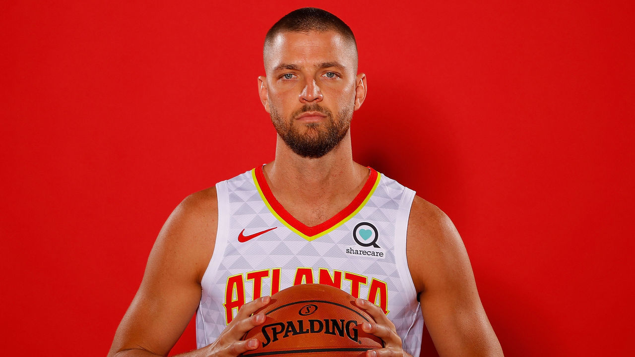ATLANTA, GEORGIA - SEPTEMBER 30: Chandler Parsons #31 of the Atlanta Hawks poses for portraits during media day at Emory Sports Medicine Complex on September 30, 2019 in Atlanta, Georgia.