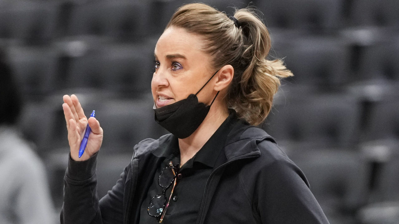 TORONTO, ON - JANUARY 4: Assistant Coach Becky Hammon for the San Antonio Spurs speaks during a break in play against the Toronto Raptors during the first half of their basketball game at the Scotiabank Arena on January 4, 2022 in Toronto, Ontario, Canada. NOTE TO USER: User expressly acknowledges and agrees that, by downloading and/or using this Photograph, user is consenting to the terms and conditions of the Getty Images License Agreement.
