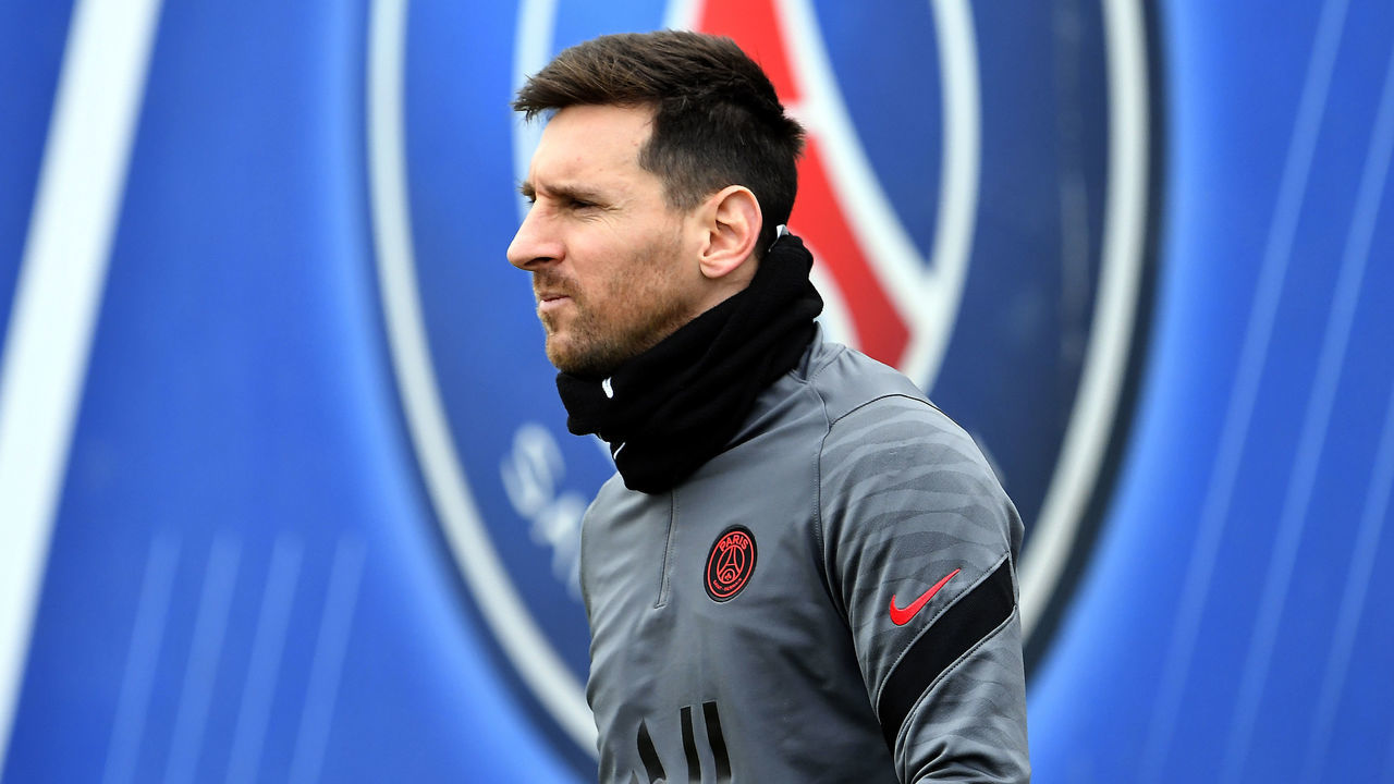 PARIS, FRANCE - DECEMBER 06: Leo Messi looks on during a Paris Saint-Germain training session prior to the UEFA Champions League group A match between Paris Saint-Germain and Club Brugge KV at Ooredoo Center on December 06, 2021 in Paris, France.