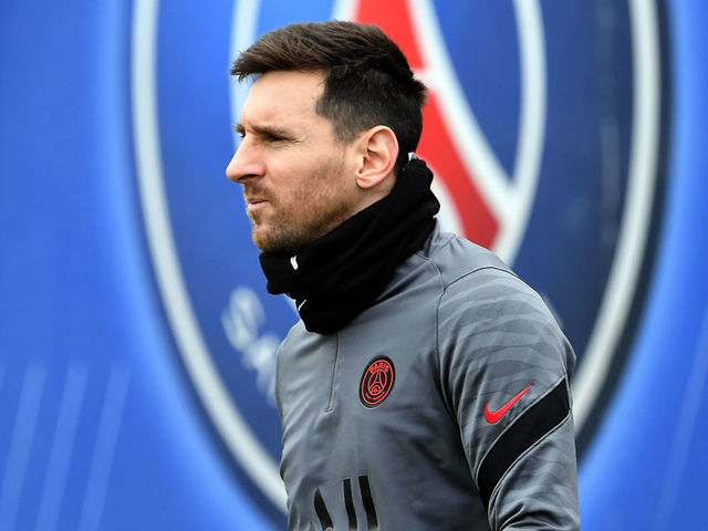 Lionel Messi back in training with PSG