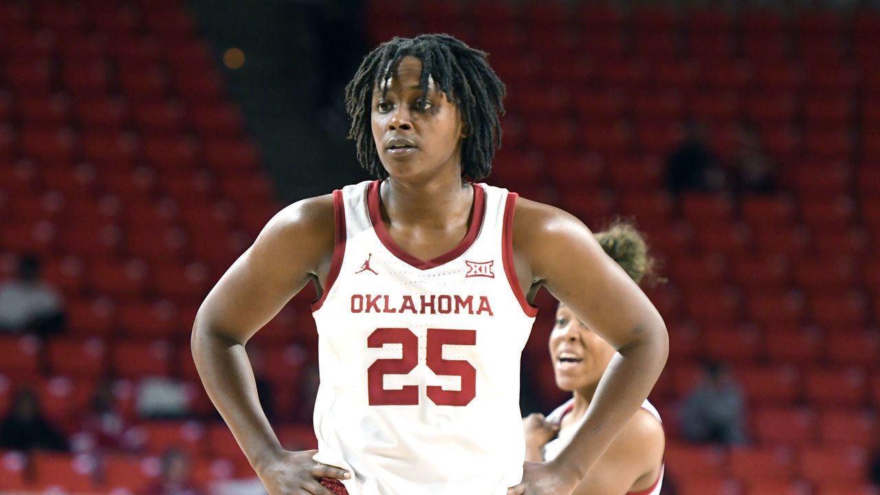 NORMAN, OKLAHOMA - DECEMBER 07: Madi Williams #25 of the Oklahoma Sooners looks on during a women's college basketball game against the Eastern Michigan Eagles at the Lloyd Noble Center on December 7, 2021 in Norman, Oklahoma.