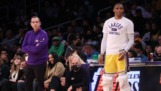 LOS ANGELES, CALIFORNIA - NOVEMBER 04: Russell Westbrook #0 and head coach Frank Vogel watch play during the first half against the Oklahoma City Thunder at Staples Center on November 04, 2021 in Los Angeles, California.