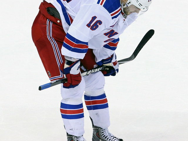 Rangers' Brassard leaves game after hit by Canadiens' Weaver