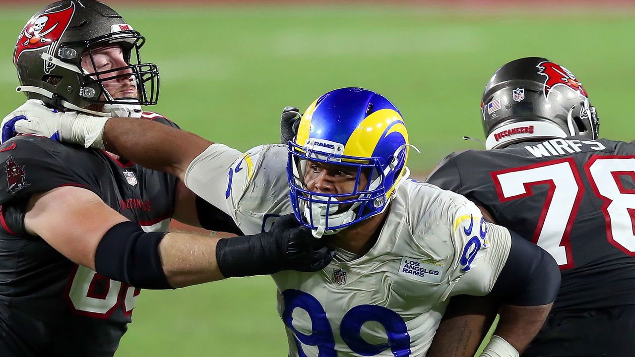 TAMPA, FL - NOVEMBER 23: Aaron Donald (99) of the Rams rushes the passer during the regular season game between the Los Angeles Rams and the Tampa Bay Buccaneers on November 23, 2020 at Raymond James Stadium in Tampa, Florida.