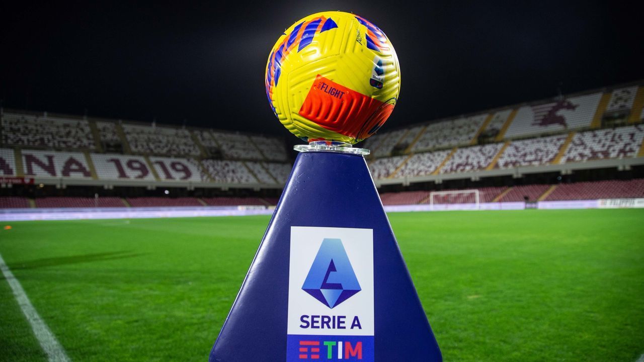 SALERNO, ITALY - JANUARY 06: The official Serie A ball before the Serie A match between US Salernitana and Venezia FC at Stadio Arechi was called off on January 06, 2022 in Salerno, Italy. The match will not take place after eight players of US Salernitana tested positive for Covid.