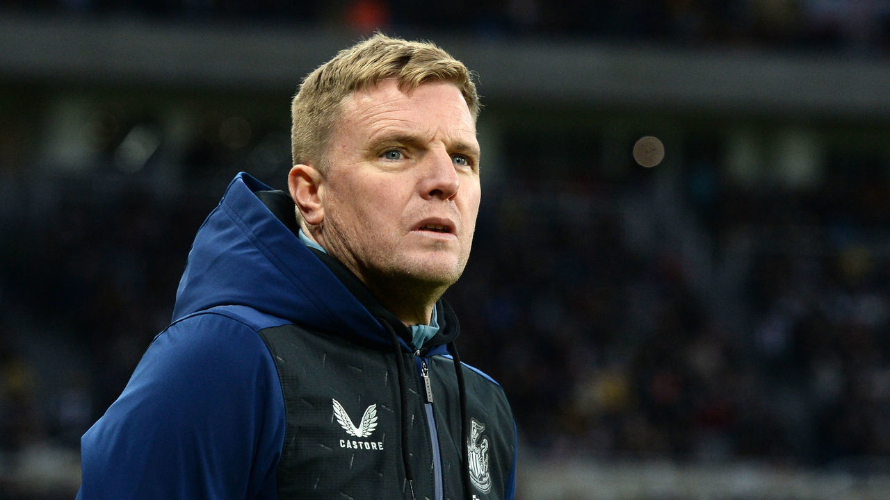 NEWCASTLE UPON TYNE, ENGLAND - JANUARY 08: Newcastle United Head Coach Eddie Howe looks on during the Emirates FA Cup Third Round match between Newcastle United and Cambridge United at St James' Park on January 08, 2022 in Newcastle upon Tyne, England.