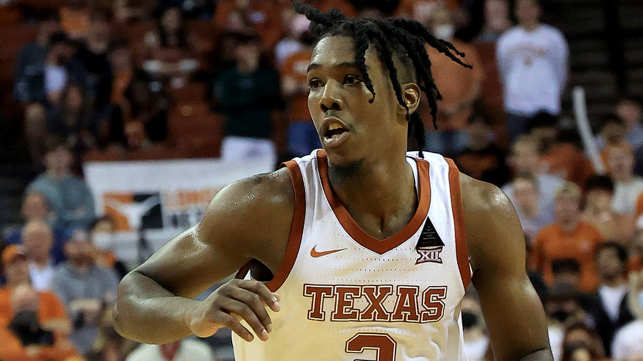 AUSTIN, TEXAS - JANUARY 18: Marcus Carr #2 of the Texas Longhorns brings the ball up court against the Kansas State Wildcats at The Frank Erwin Center on January 18, 2022 in Austin, Texas.