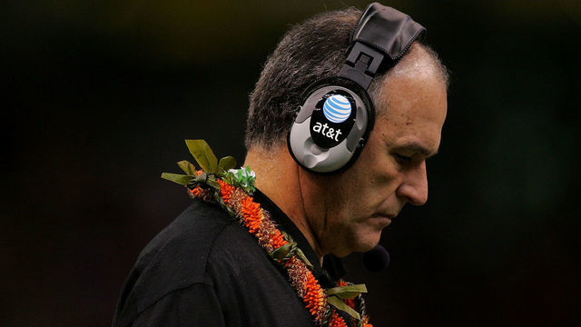 NEW ORLEANS - JANUARY 01: Head coach June Jones of the Hawai'i Warriors hangs his head against the Georgia Bulldogs during the Allstate Sugar Bowl at the Louisiana Superdome on January 1, 2008 in New Orleans, Louisiana.