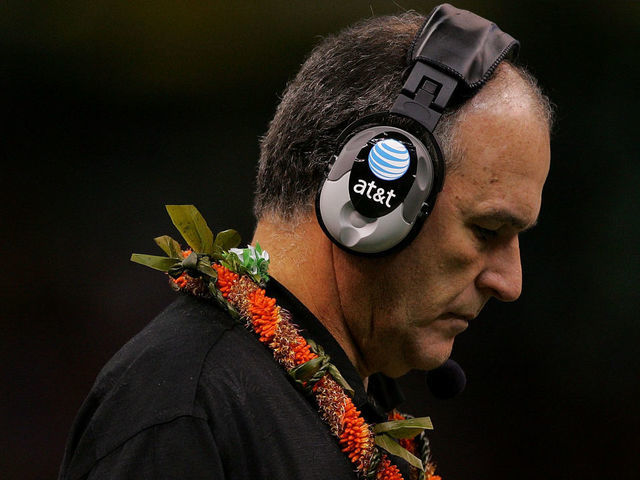 NEW ORLEANS - JANUARY 01: Head coach June Jones of the Hawai'i Warriors hangs his head against the Georgia Bulldogs during the Allstate Sugar Bowl at the Louisiana Superdome on January 1, 2008 in New Orleans, Louisiana.