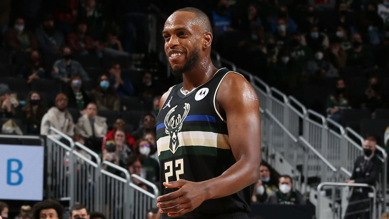 MILWAUKEE, WI - JANUARY 22: Khris Middleton #22 of the Milwaukee Bucks smiles during the game against the Sacramento Kings on January 22, 2022 at the Fiserv Forum Center in Milwaukee, Wisconsin. Mandatory Copyright Notice: Copyright 2022 NBAE .