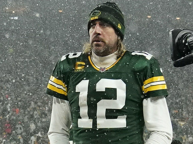 Twitter reacts to Green Bay Packers losing to 49ers at Lambeau Field