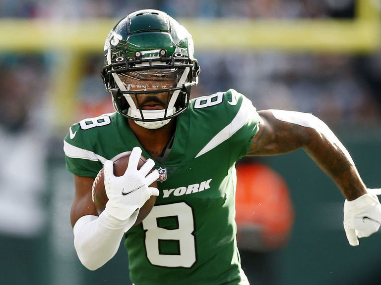 Jets' Elijah Moore frustrated by lack of targets: 'Don't understand'