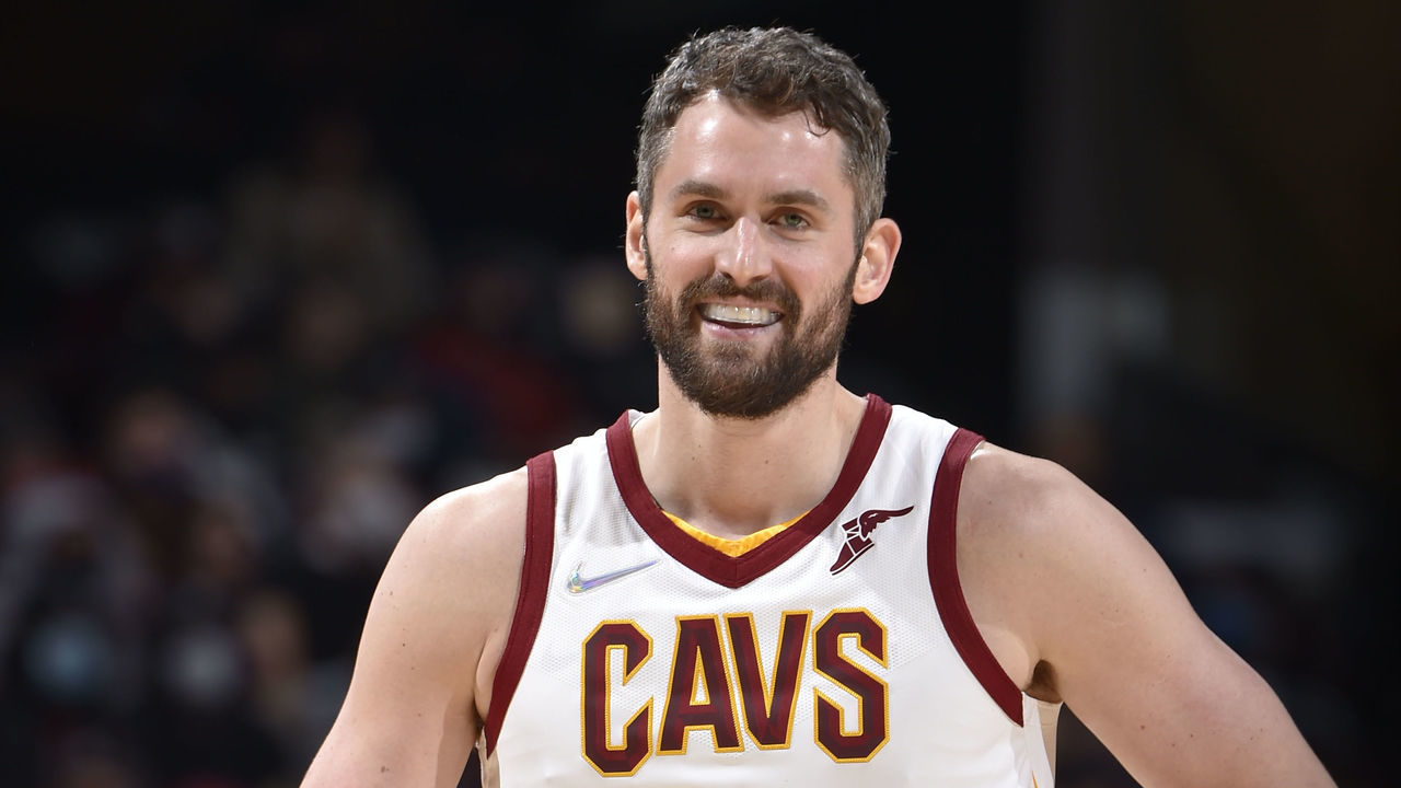 CLEVELAND, OH - JANUARY 24: Kevin Love #0 of the Cleveland Cavaliers smiles during the game against the New York Knicks on January 24, 2022 at Rocket Mortgage FieldHouse in Cleveland, Ohio. NOTE TO USER: User expressly acknowledges and agrees that, by downloading and/or using this Photograph, user is consenting to the terms and conditions of the Getty Images License Agreement. Mandatory Copyright Notice: Copyright 2022 NBAE