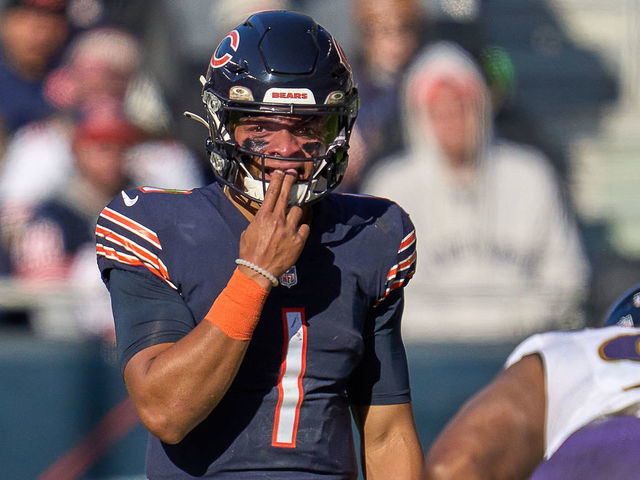 Bears GM Poles expects Fields to be starting QB next season - The