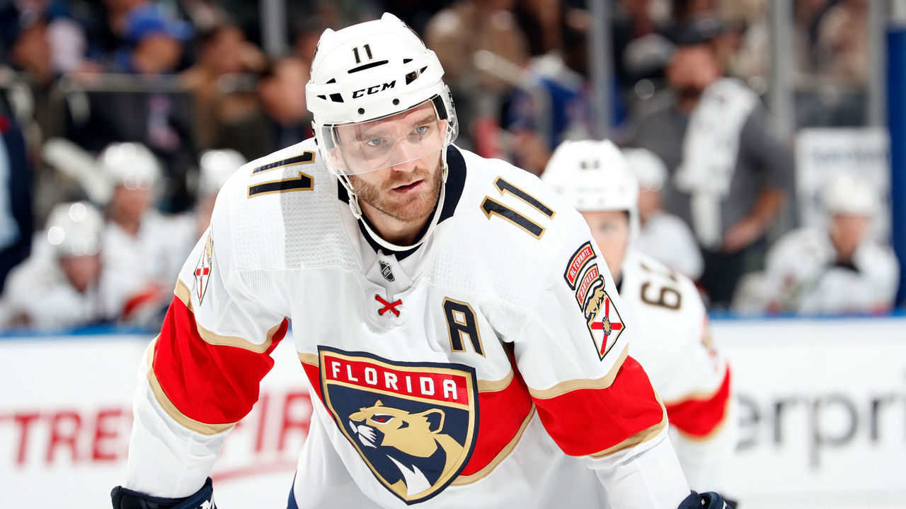 NEW YORK, NY - NOVEMBER 08: Jonathan Huberdeau #11 of the Florida Panthers skates against the New York Rangers at Madison Square Garden on November 8, 2021 in New York City.