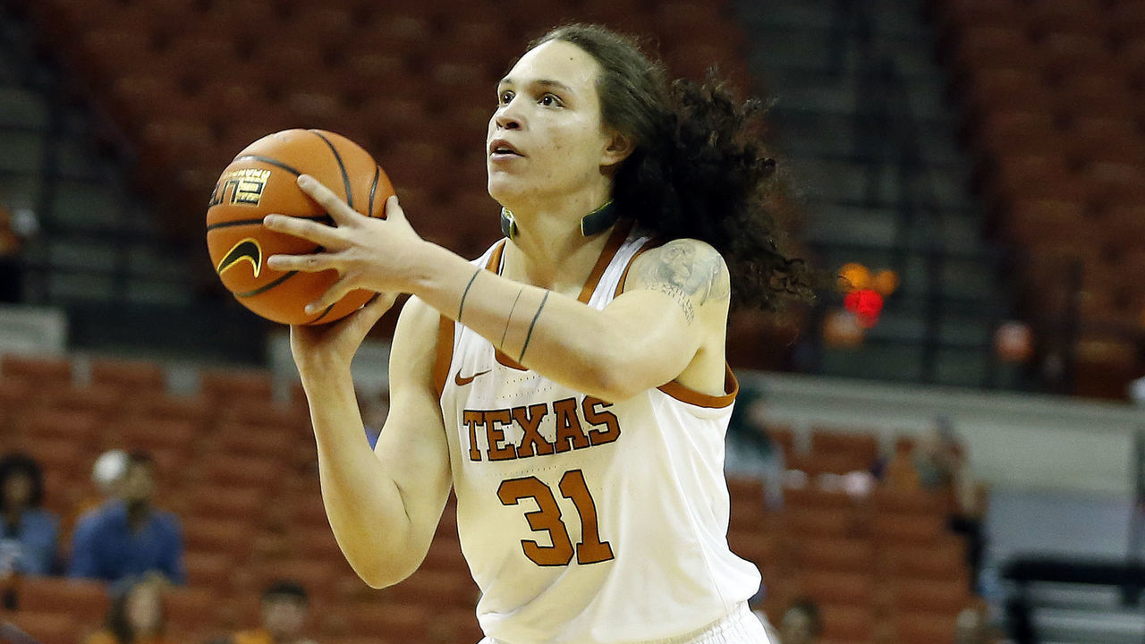 AUSTIN, TX - DECEMBER 11: University of Texas Longhorn guard Audrey Warren takes a shot during the game against the Idaho Vandals at the Frank Erwin Center in Austin, TX on December 11, 2021.