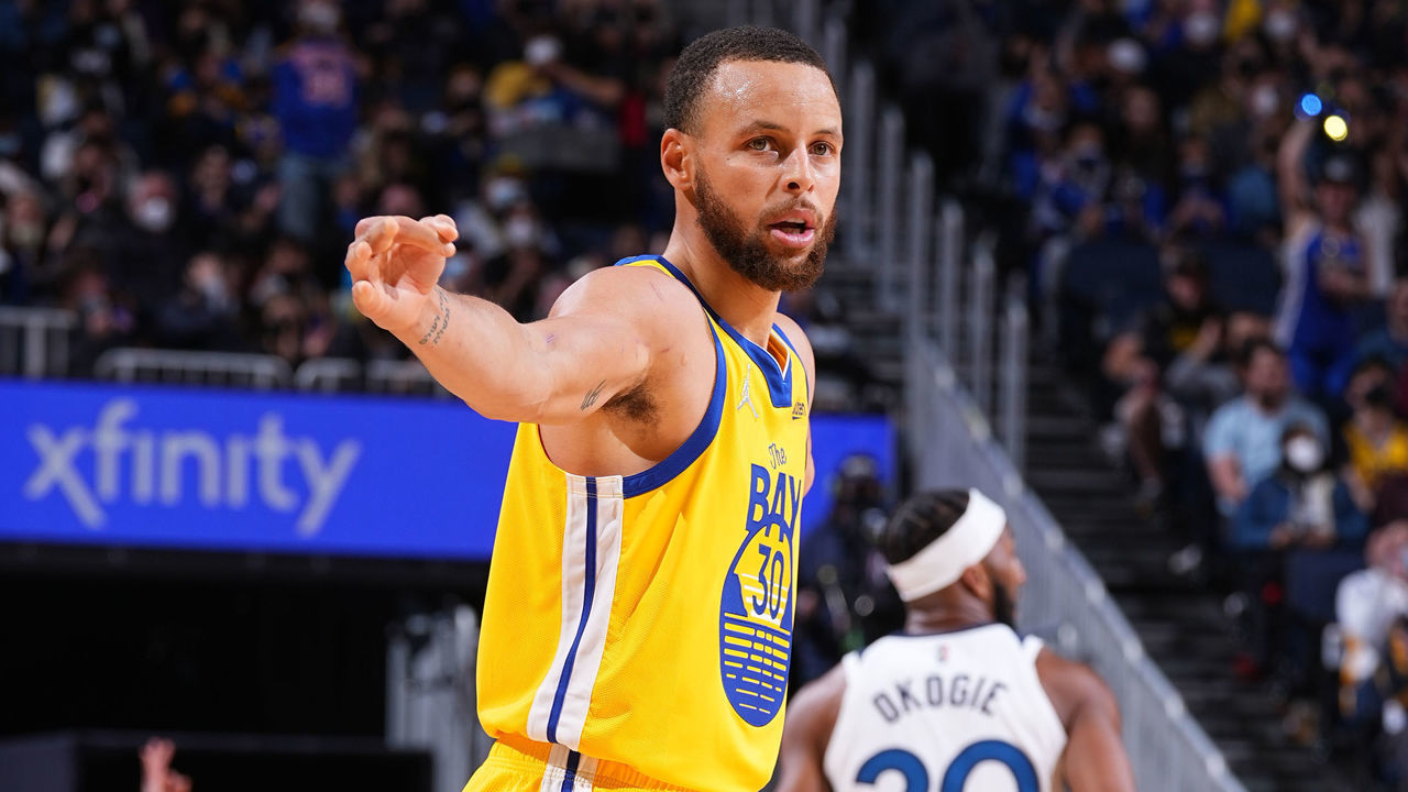SAN FRANCISCO, CA - JANUARY 27: Stephen Curry #30 of the Golden State Warriors reacts during a game against the Minnesota Timberwolves on January 27, 2022 at the Chase Center in San Francisco, California. NOTE TO USER: User expressly acknowledges and agrees that, by downloading and/or using this Photograph, user is consenting to the terms and conditions of the Getty Images License Agreement. Mandatory Copyright Notice: Copyright 2022 NBAE