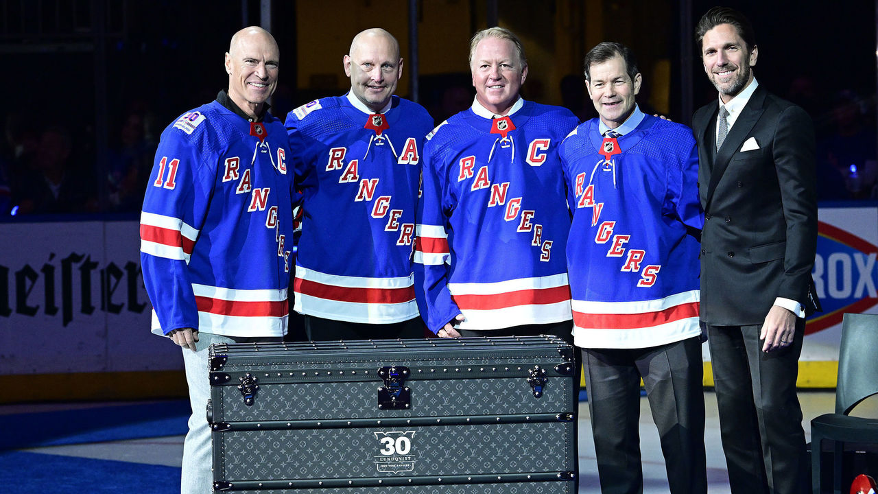 Lundqvist is 11th player in Rangers history to have jersey retired