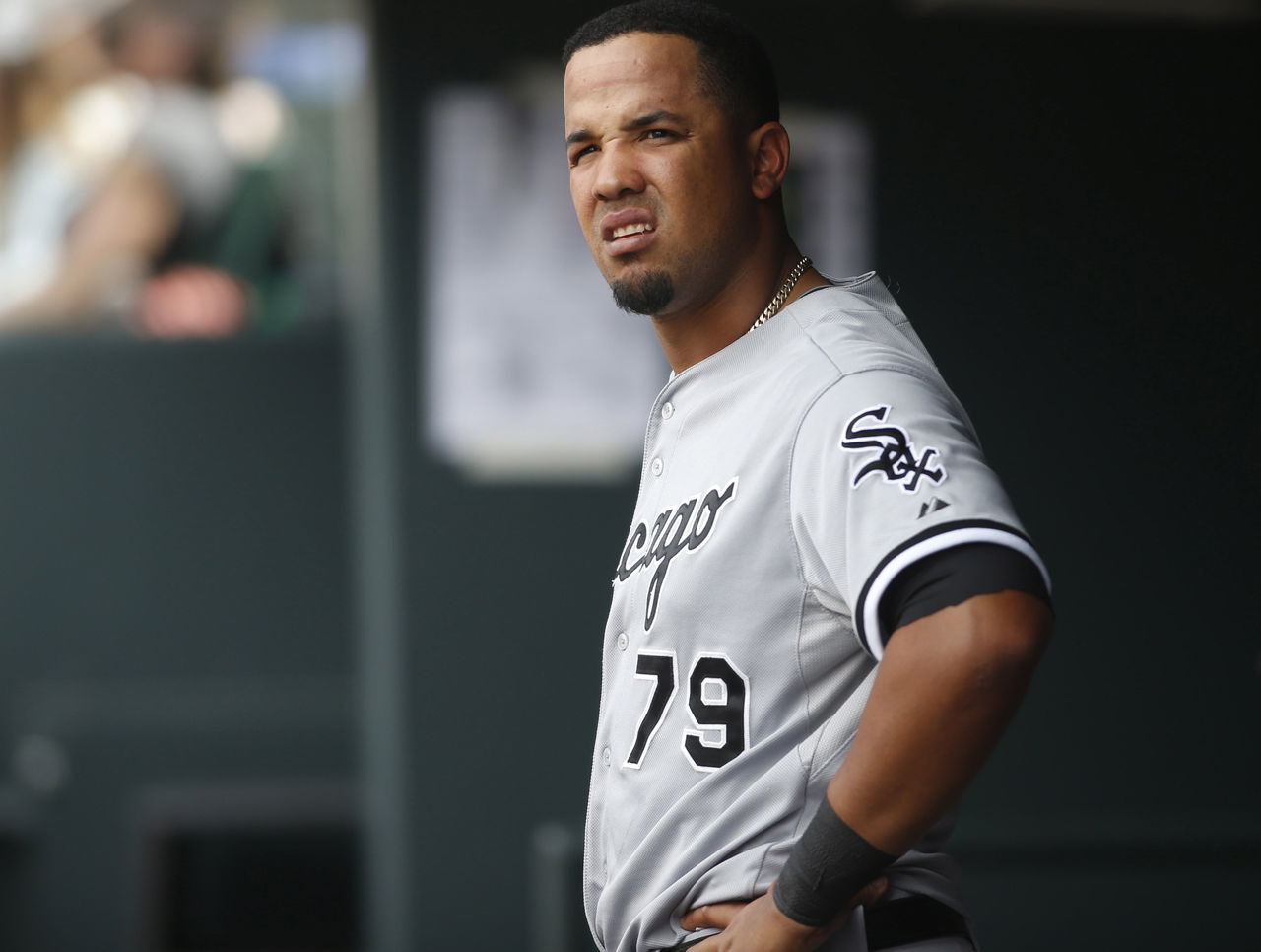 White Sox rookie Jose Abreu to undergo tests on injured left ankle