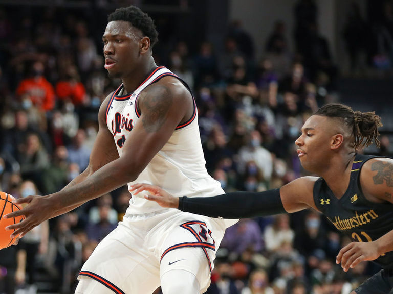 No. 24 Illinois squeaks past Northwestern in Cockburn's return - Vimarsana News