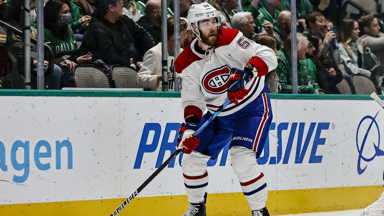 DALLAS, TX - JANUARY 18: Montreal Canadiens defenseman David Savard (58) looks to pass the puck during the game between the Dallas Stars and the Montreal Canadiens on January 18, 2022 at the American Airlines Center in Dallas,Texas.
