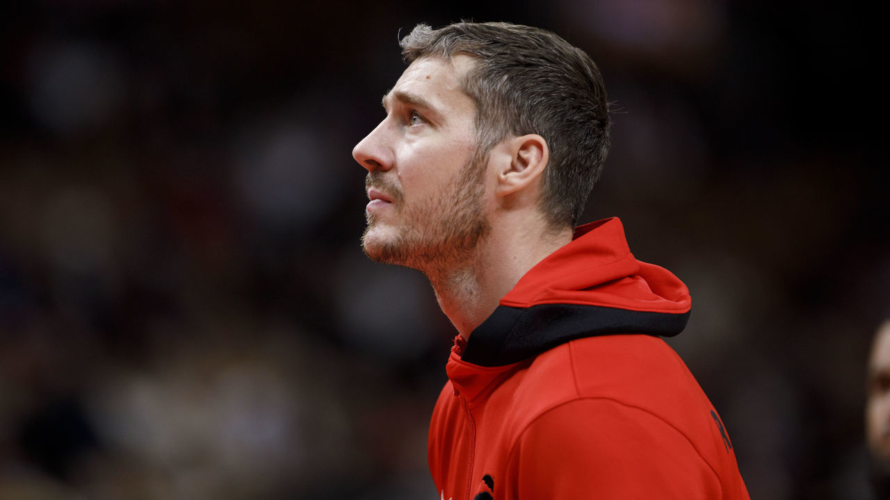 TORONTO, ON - OCTOBER 23: Goran Dragic #1 of the Toronto Raptors warms up prior to their NBA game against the Dallas Mavericks at Scotiabank Arena on October 23, 2021 in Toronto, Canada.