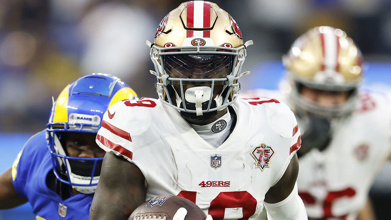 INGLEWOOD, CALIFORNIA - JANUARY 30: Deebo Samuel #19 of the San Francisco 49ers runs after a catch for a touchdown in the second quarter against the Los Angeles Rams in the NFC Championship Game at SoFi Stadium on January 30, 2022 in Inglewood, California.