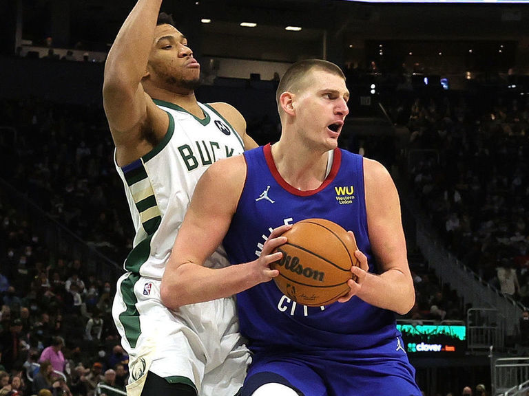 Jokic Leads Nuggets In Rout Of Defending Champion Bucks