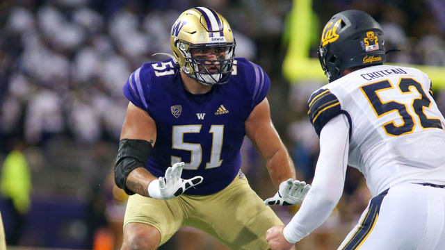 SEATTLE, WA - SEPTEMBER 25: Washington Huskies offensive lineman Jaxson Kirkland (51) blocks during a college football game between the California Golden Bears and the Washington Huskies on September 25, 2021, at Husky Stadium in Seattle, WA.