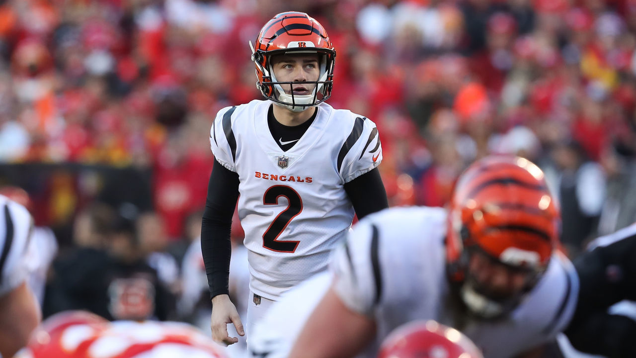 KANSAS CITY, MO - JANUARY 30: Cincinnati Bengals kicker Evan McPherson (2) looks up before making a 31-yard field goal in the third quarter of the AFC Championship game between the Cincinnati Bengals and Kansas City Chiefs on Jan 30, 2022 at GEHA Field at Arrowhead Stadium in Kansas City, MO.