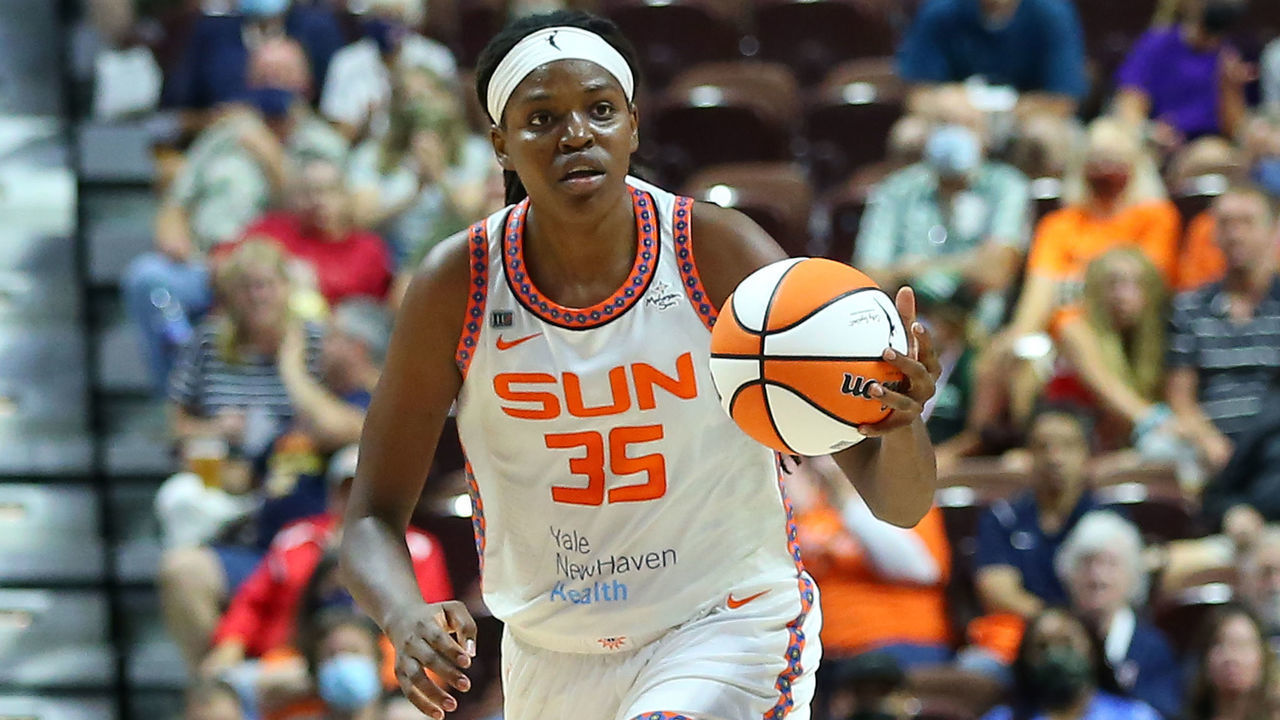 UNCASVILLE, CT - August 24: Connecticut Sun forward Jonquel Jones (35) brings the ball up court during a WNBA game between Las Vegas Aces and Connecticut Sun on August 24, 2021, at Mohegan Sun Arena in Uncasville, CT.